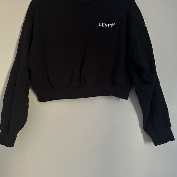 Levi's Medium Black Crop Top Fashionable Essential - Picture 2 of 5